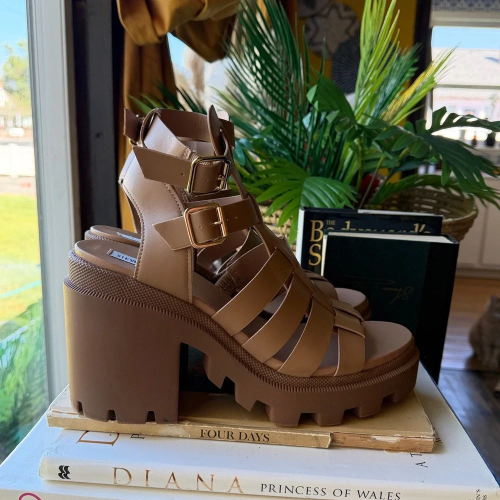 Steve Madden steve madden